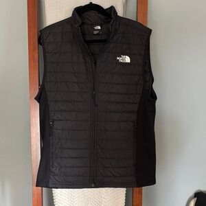 Men’s M The North Face Black Quilted Vest
